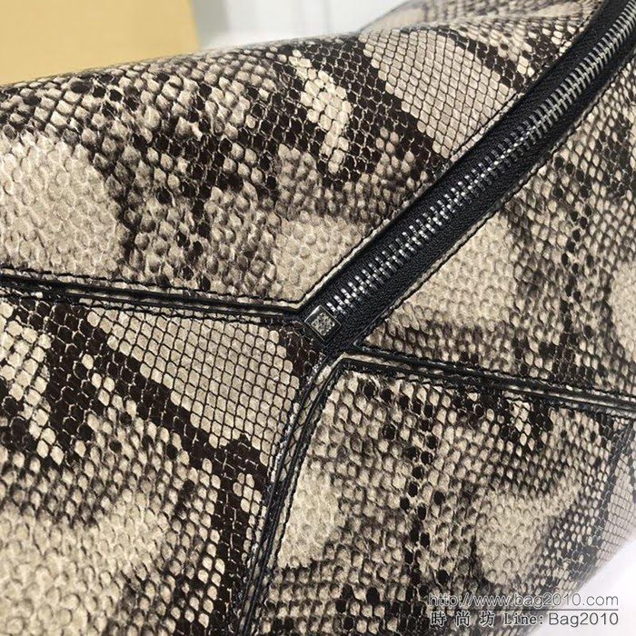 LOEWE羅意威 蛇紋 原單品質 火遍全世界熱銷款 puzzle bag 手提肩背包 6605  jdl1062